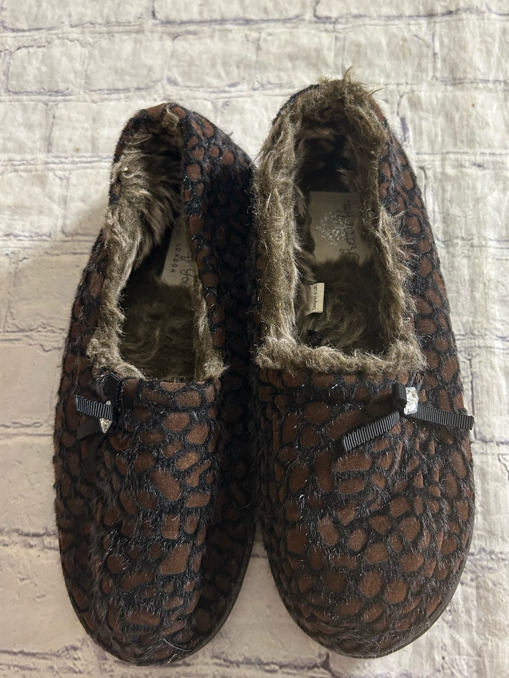 PRETTY YOU LONDON SLIPON SLIPPERS BROWN/BLACK PATTERN SMALL RIBBON RHINESTONE